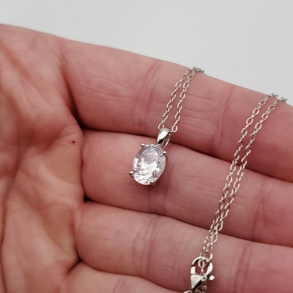 18 Inch 925 Sterling Silver Stunning Oval Cubic Zirconia Gem Necklace - Picture 3 of 7